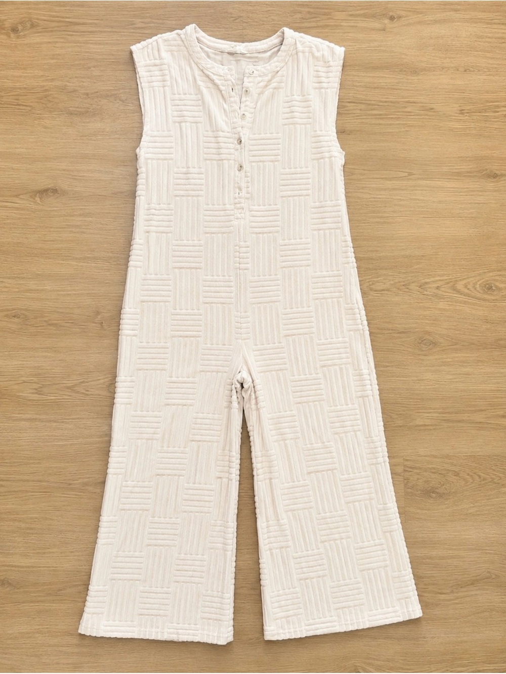 entro Cream Textured Sleeveless Wide-Leg Jumpsuit